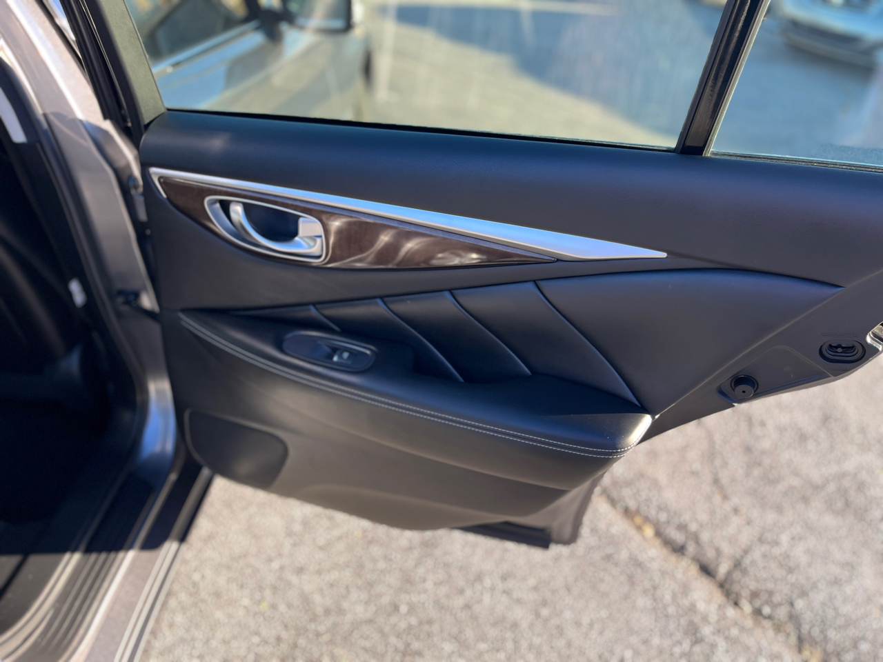 Infiniti Q50 Hybrid Premium AWD 2015