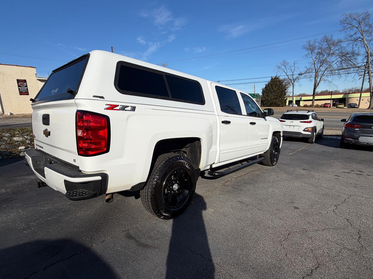Chevrolet Silverado 1500 4WD Crew Cab 143.5" LT w/1LT 2018