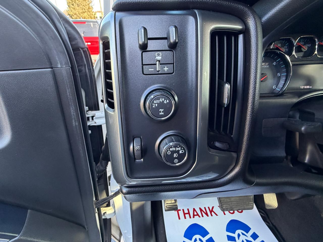 Chevrolet Silverado 1500 4WD Crew Cab 143.5" LT w/1LT 2018