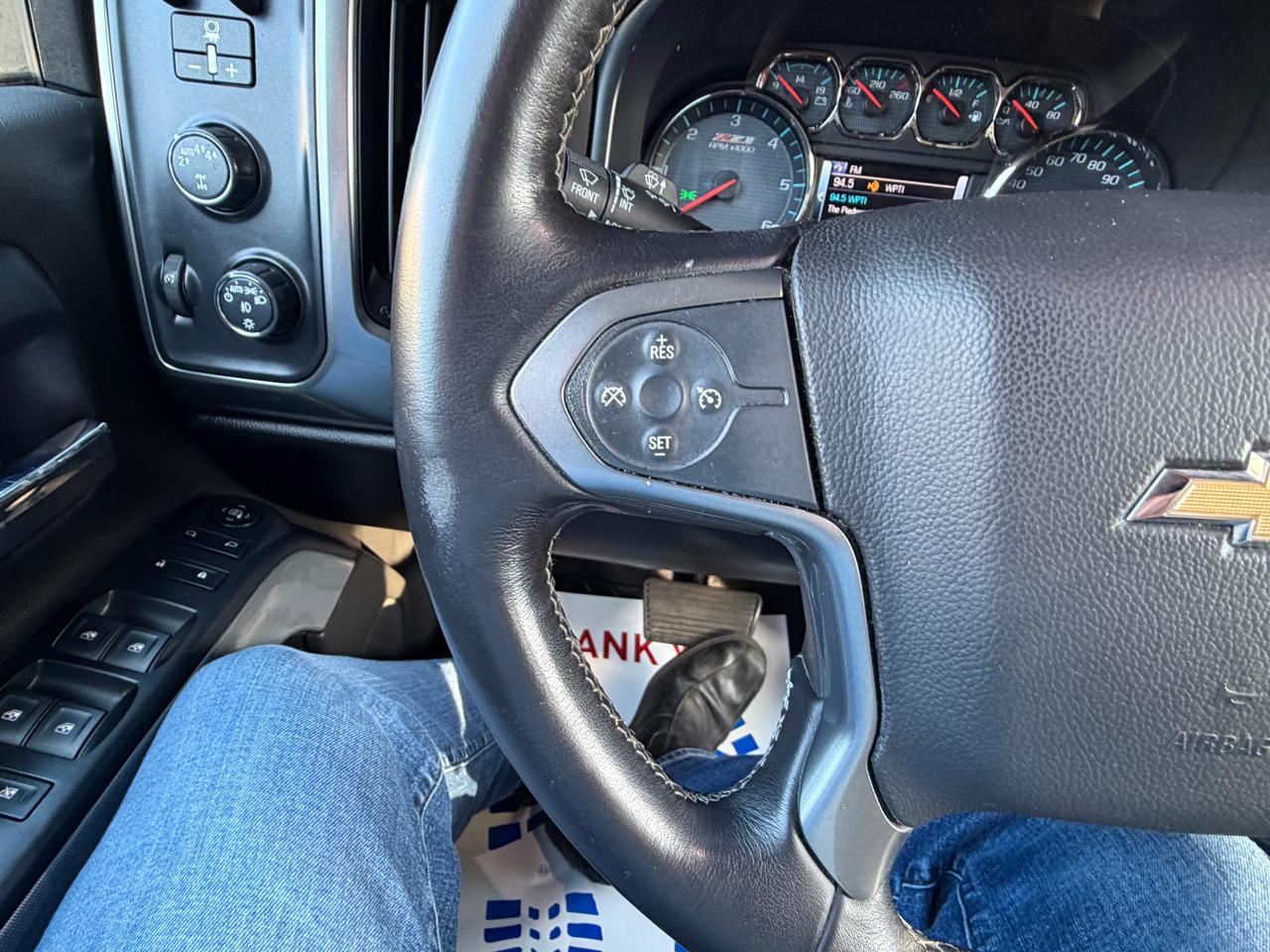 Chevrolet Silverado 1500 4WD Crew Cab 143.5" LT w/1LT 2018