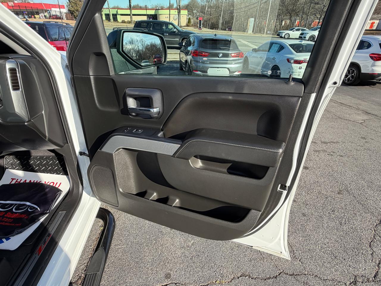 Chevrolet Silverado 1500 4WD Crew Cab 143.5" LT w/1LT 2018