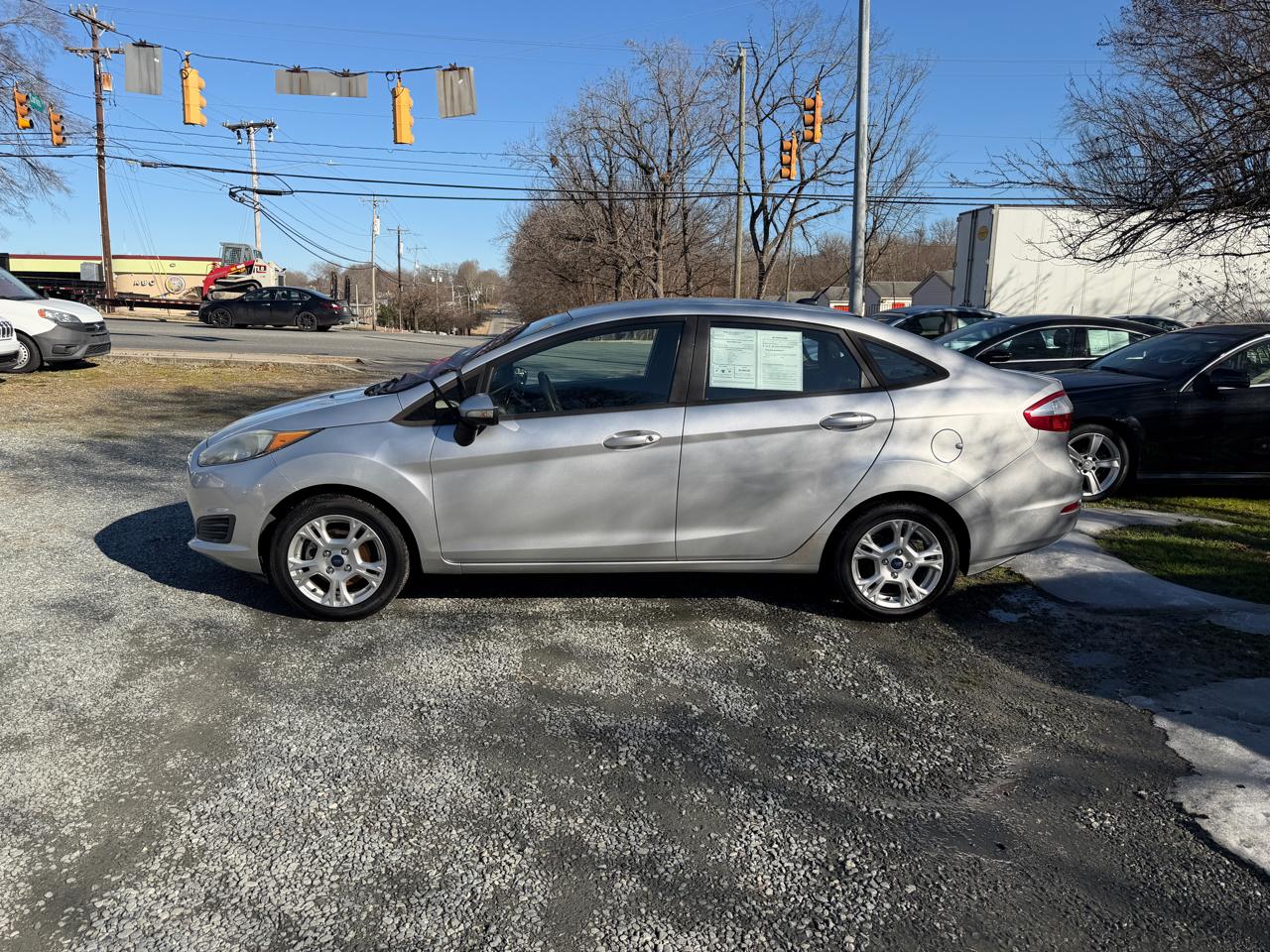 2015 Ford Fiesta SE Sedan