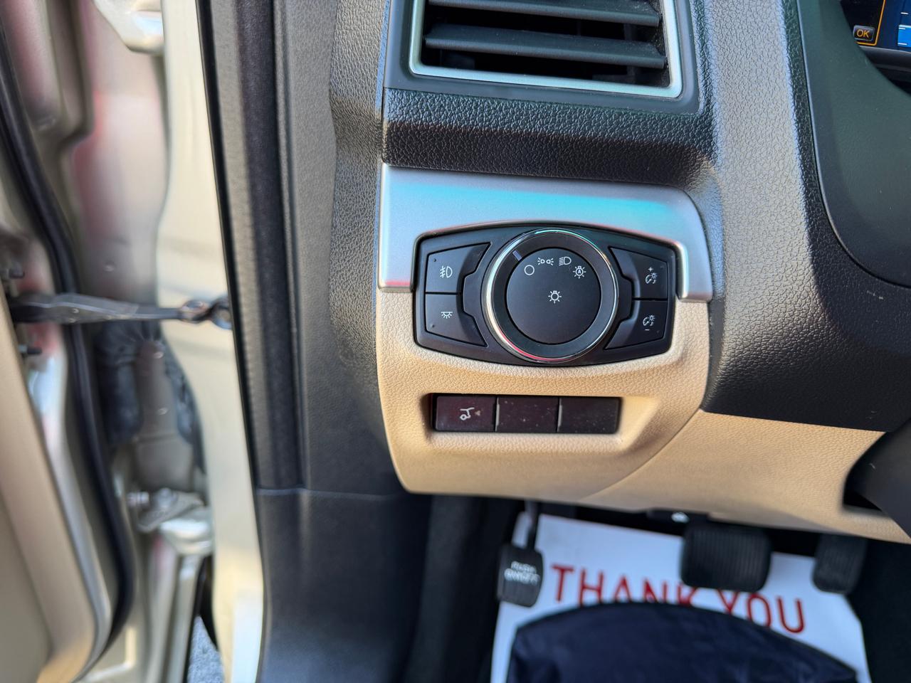 Ford Explorer 4dr 112" WB XLT 4WD 2017