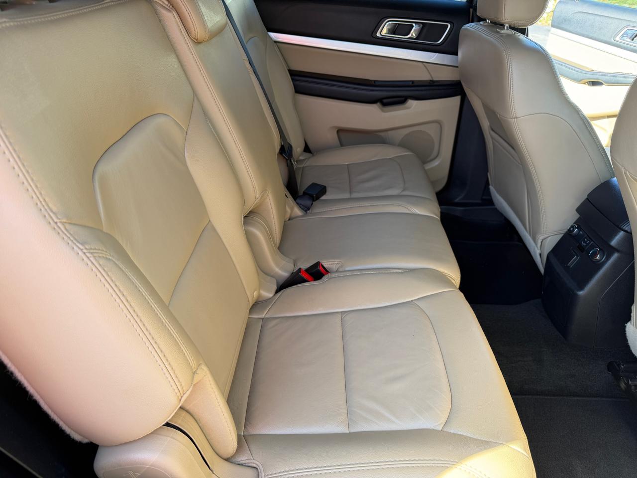 Ford Explorer 4dr 112" WB XLT 4WD 2017