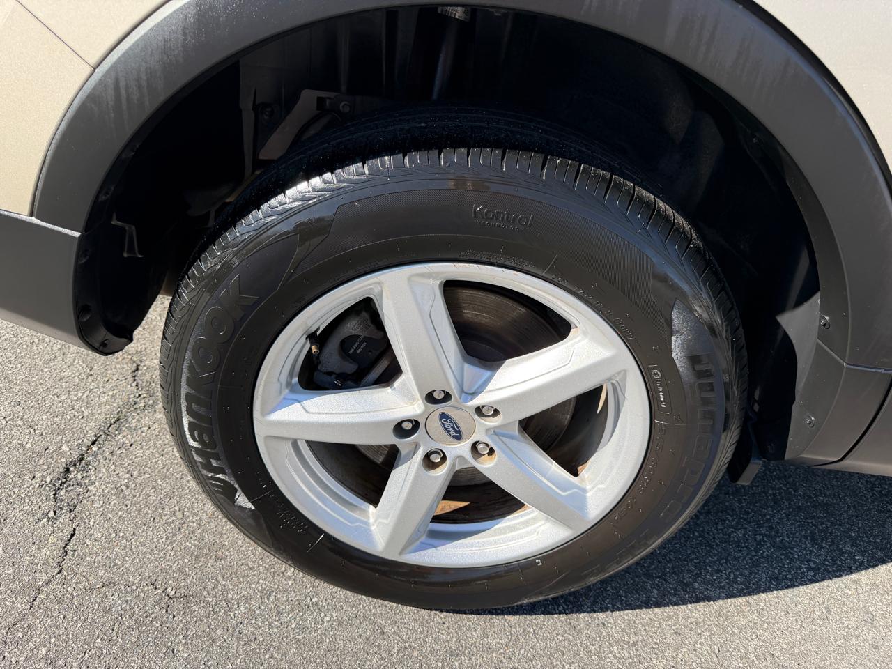 Ford Explorer 4dr 112" WB XLT 4WD 2017