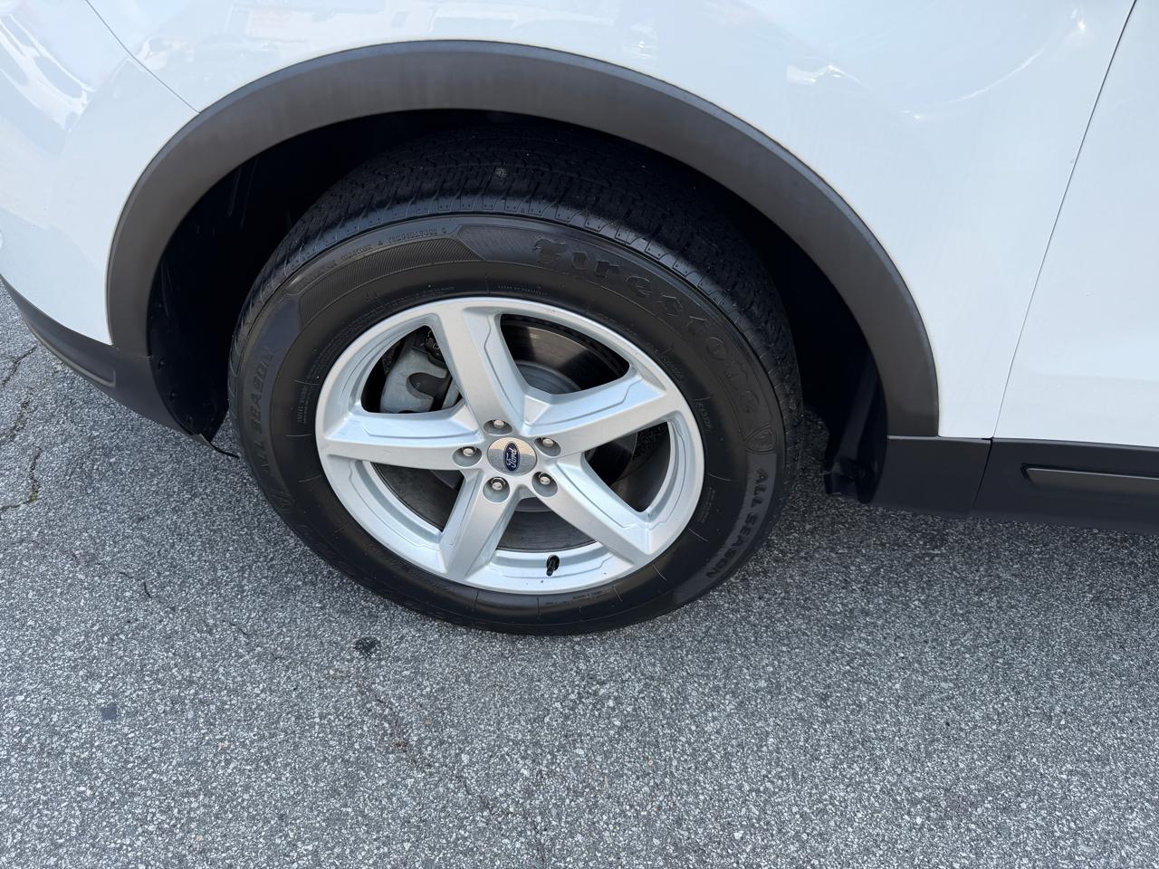 Ford Explorer Base FWD 2018