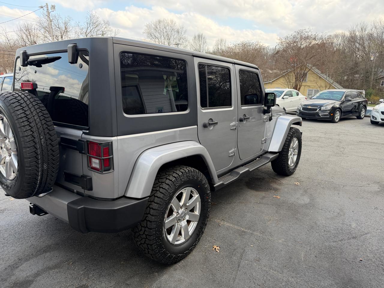 Jeep Wrangler Unlimited Sahara 4WD 2017