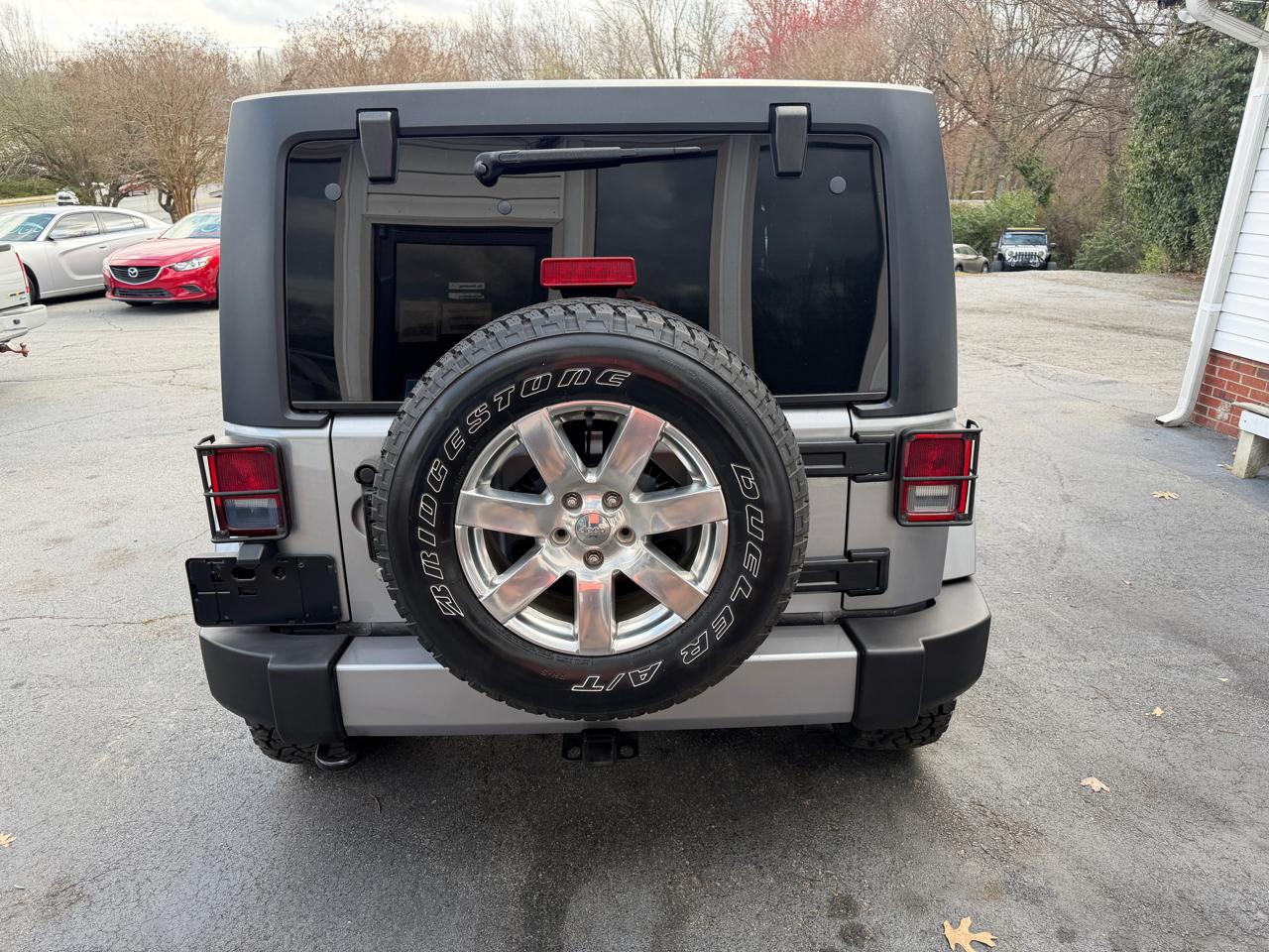 Jeep Wrangler Unlimited Sahara 4WD 2017