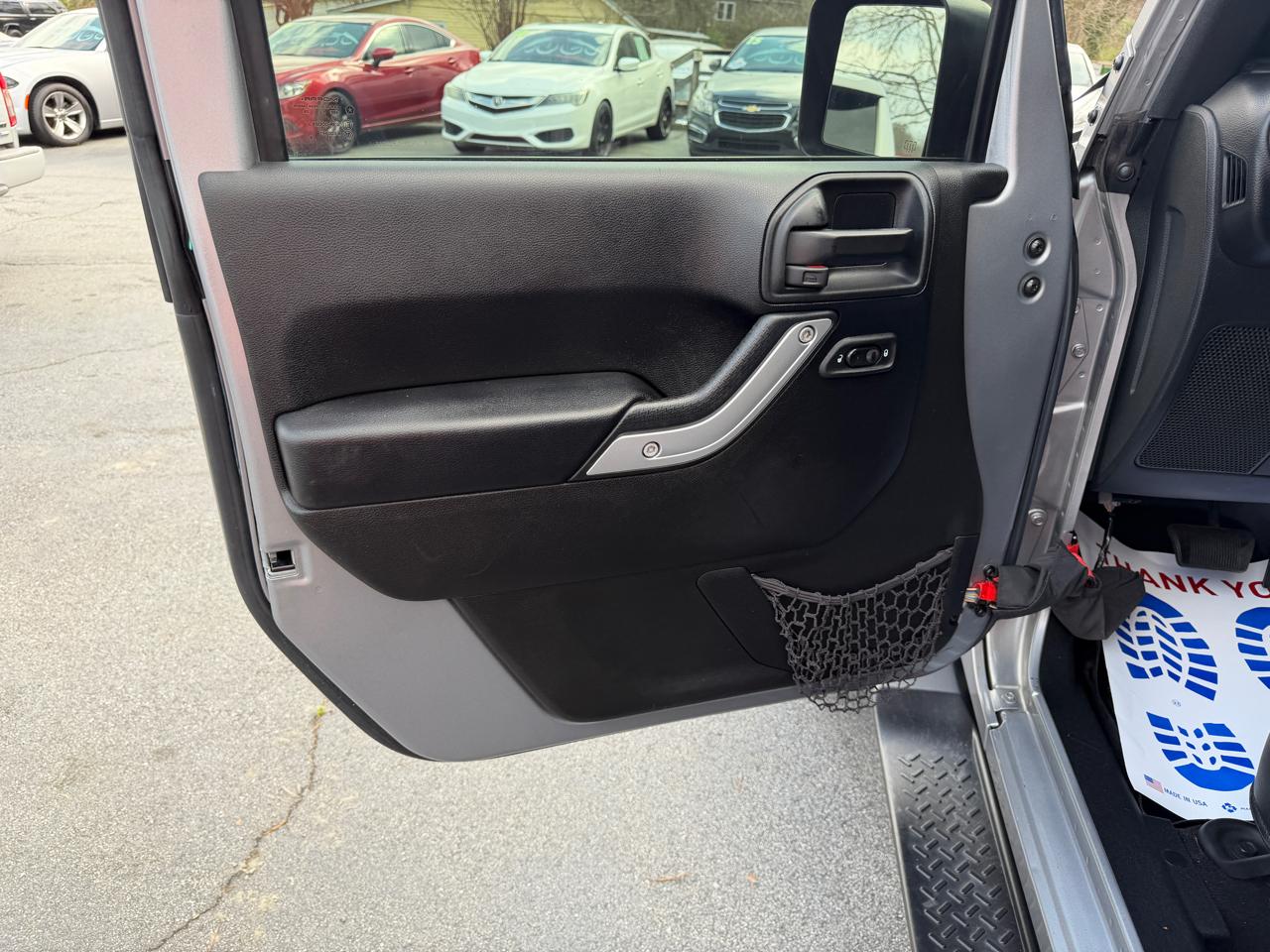 Jeep Wrangler Unlimited Sahara 4WD 2017