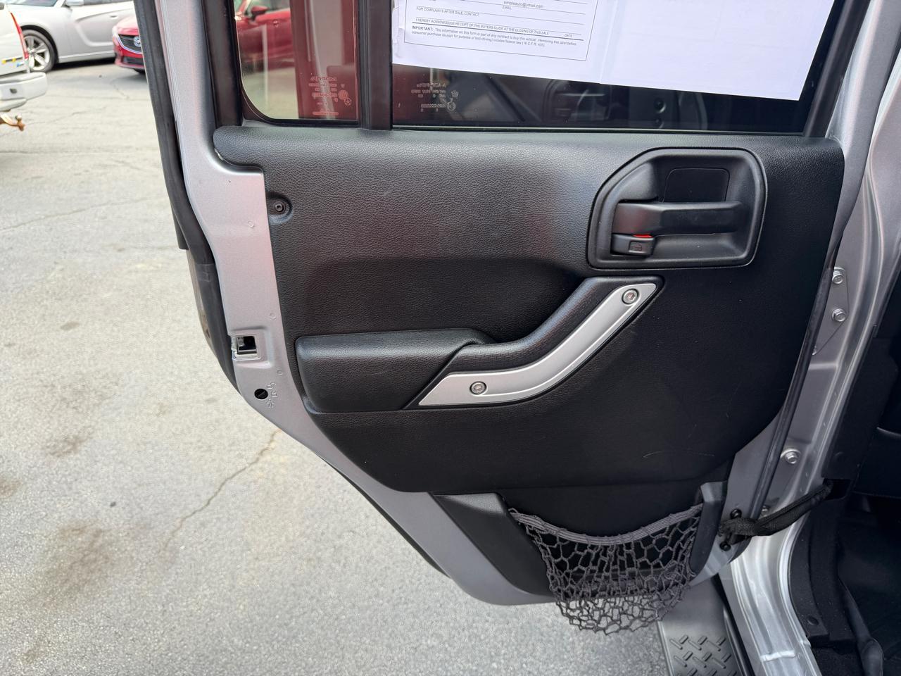 Jeep Wrangler Unlimited Sahara 4WD 2017