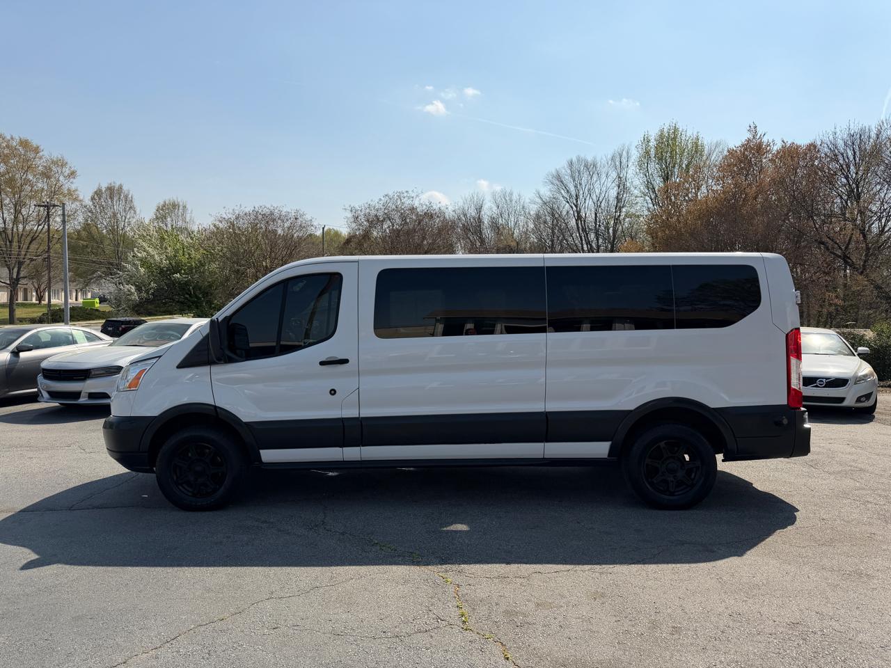 Ford Transit 350 Wagon Low Roof XLT 60/40 Pass. 148-in. WB 2016