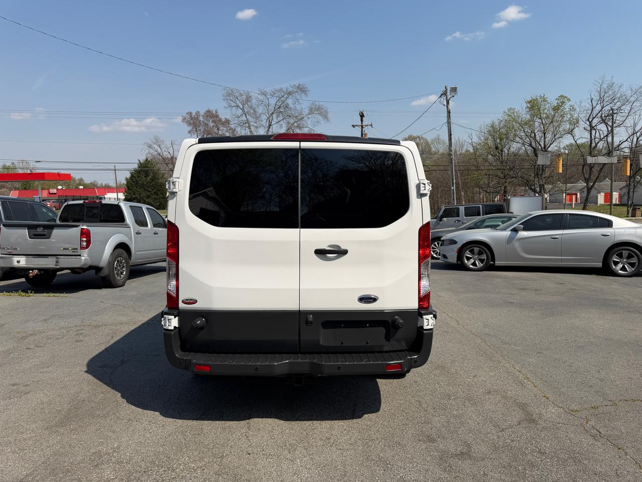 Ford Transit 350 Wagon Low Roof XLT 60/40 Pass. 148-in. WB 2016