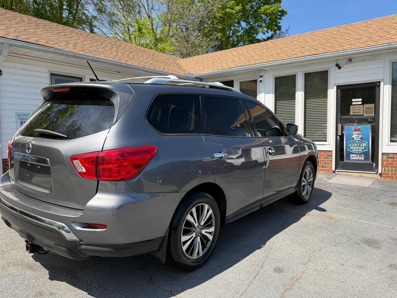 Nissan Pathfinder S 2WD 2018