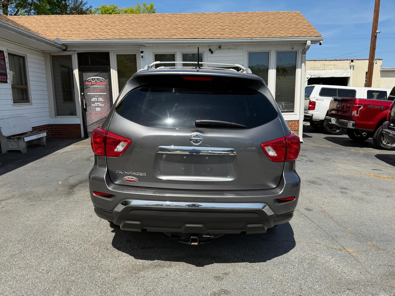 Nissan Pathfinder S 2WD 2018