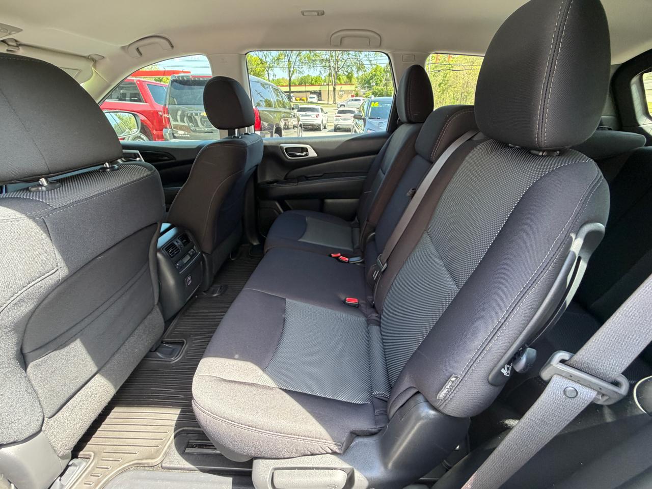 Nissan Pathfinder S 2WD 2018