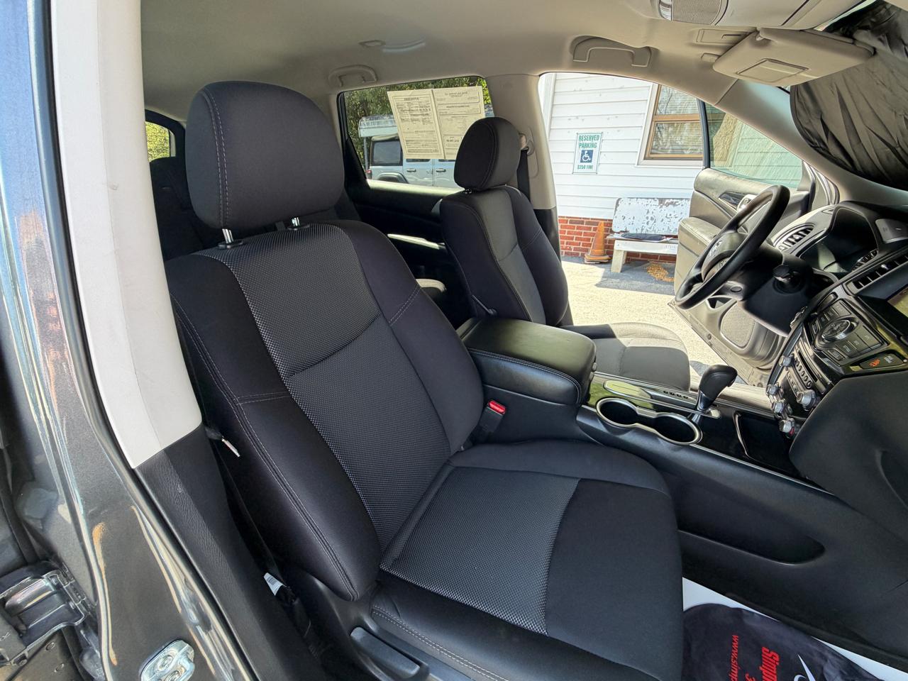 Nissan Pathfinder S 2WD 2018