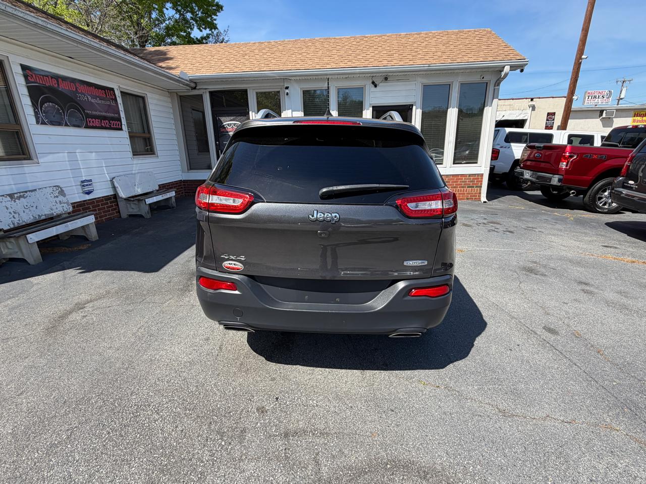 Jeep Cherokee Latitude 4WD 2016