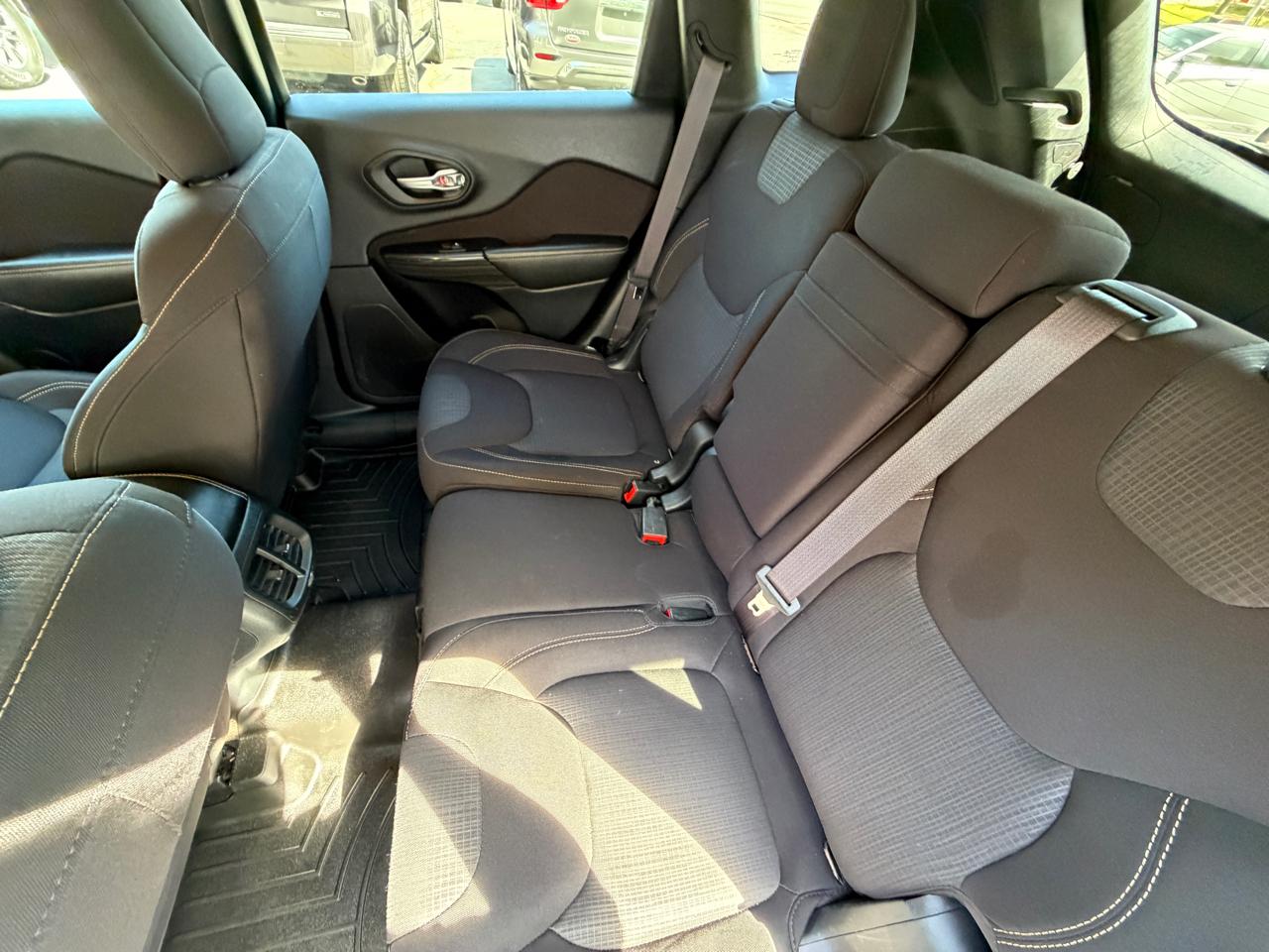 Jeep Cherokee Latitude 4WD 2016