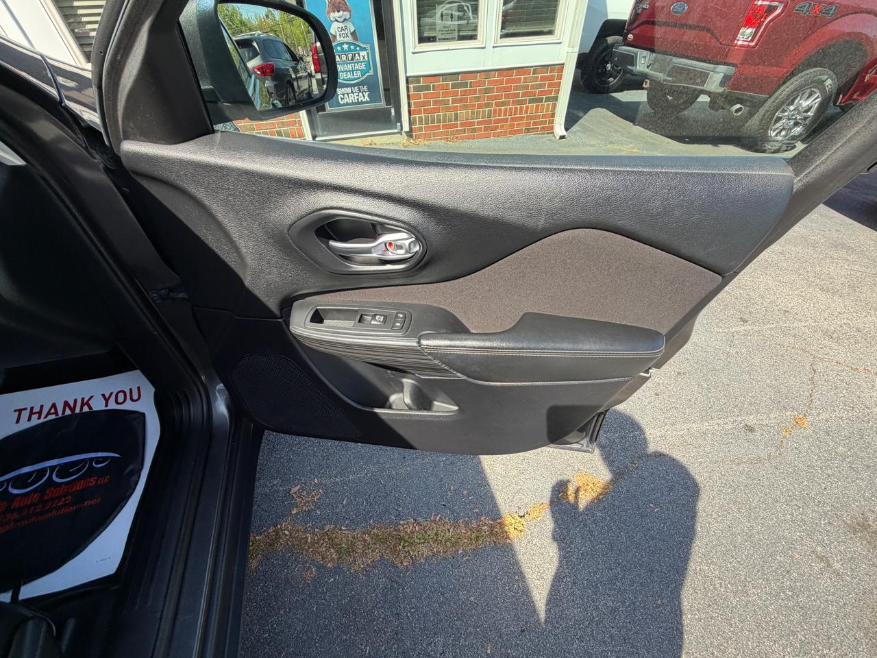 Jeep Cherokee Latitude 4WD 2016