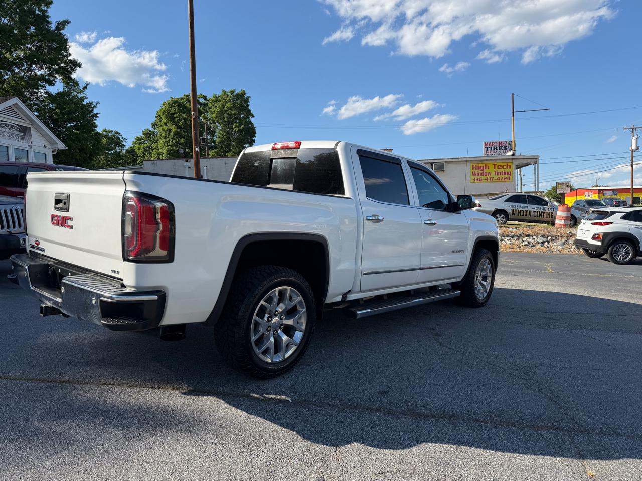 GMC Sierra 1500 2WD Crew Cab 143.5" SLT 2018