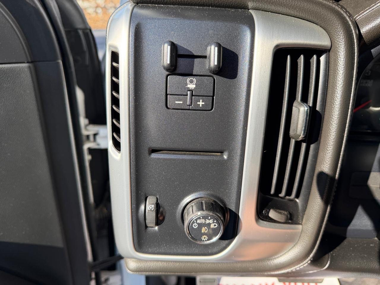 GMC Sierra 1500 2WD Crew Cab 143.5" SLT 2018