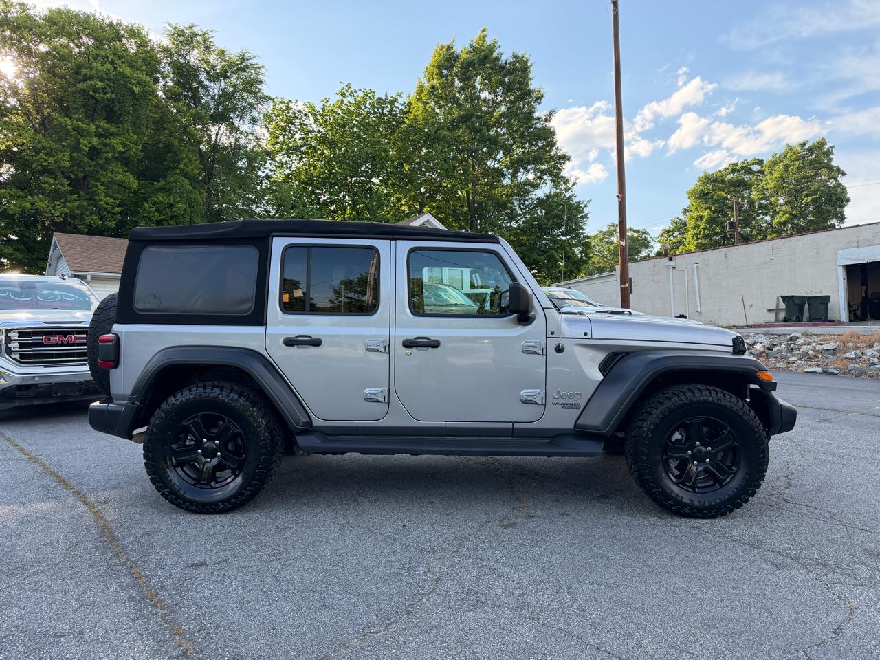 Jeep Wrangler Unlimited Sport 2018