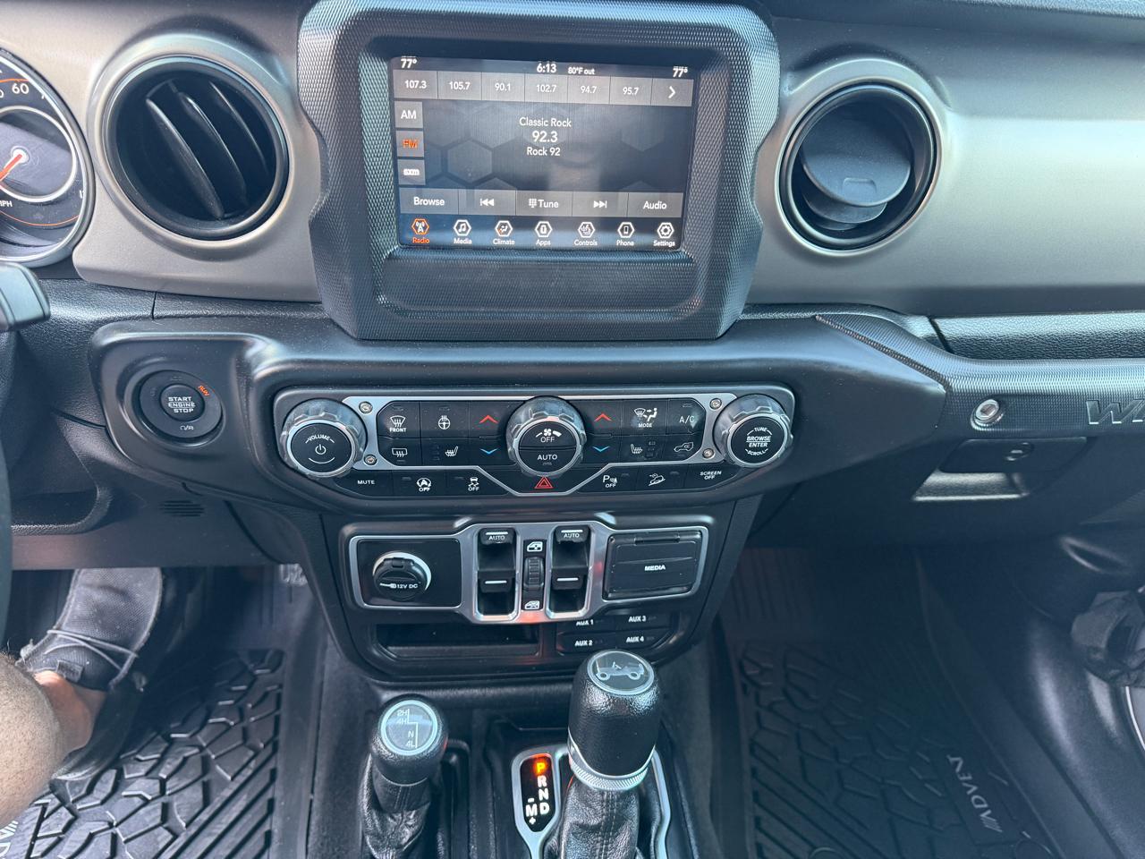 Jeep Wrangler Unlimited Sport 2018