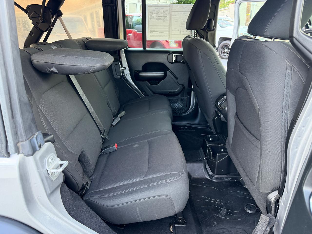 Jeep Wrangler Unlimited Sport 2018