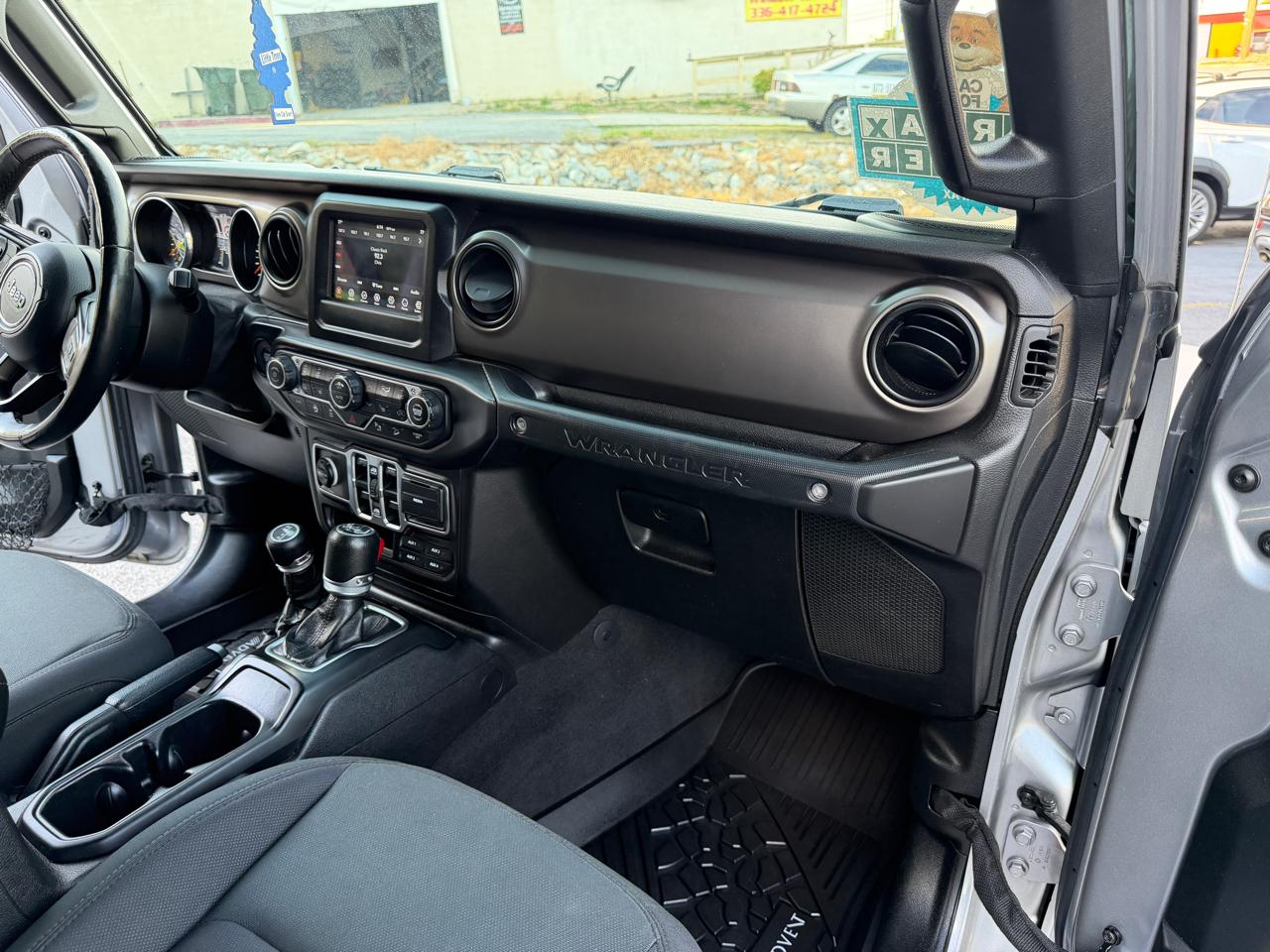 Jeep Wrangler Unlimited Sport 2018