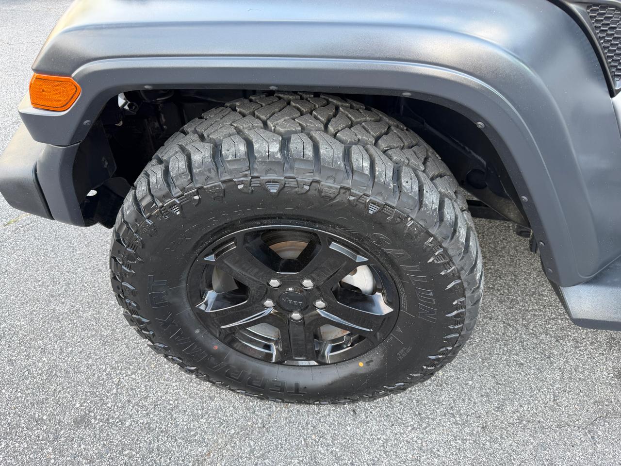 Jeep Wrangler Unlimited Sport 2018