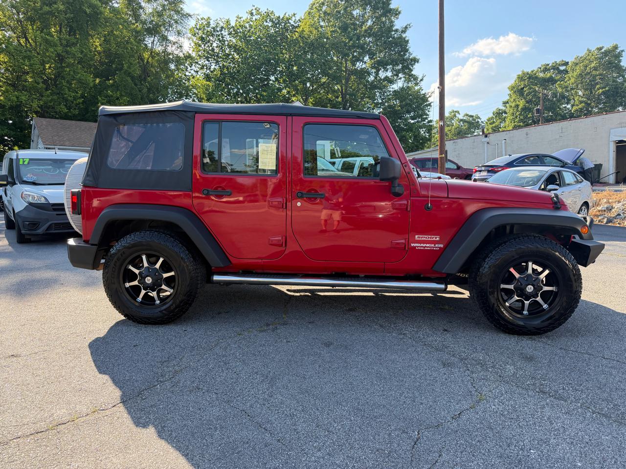 Jeep Wrangler Unlimited Sport RWD 2010