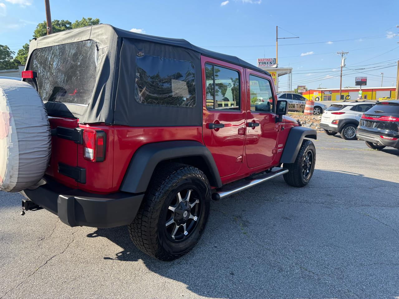 Jeep Wrangler Unlimited Sport RWD 2010