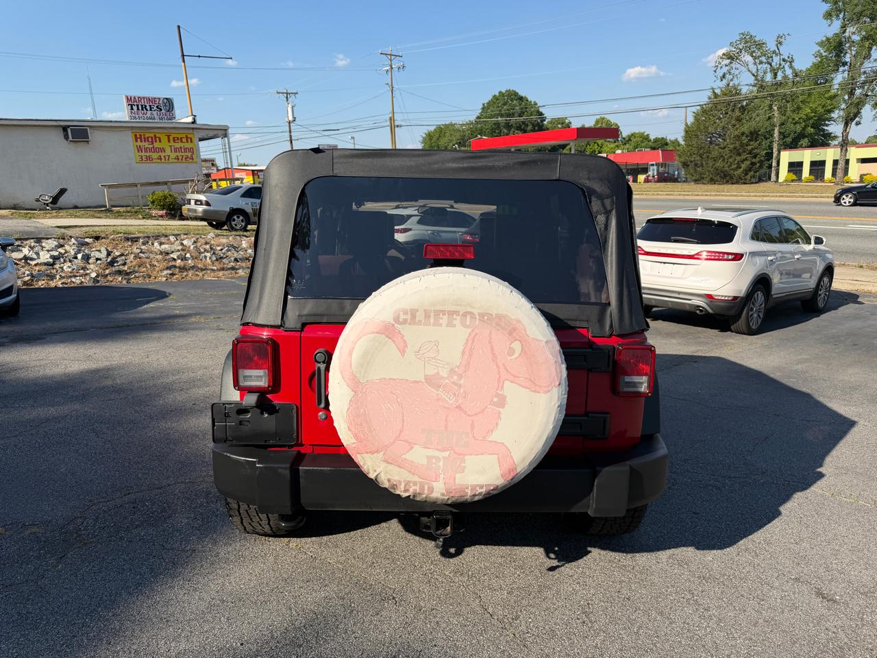 Jeep Wrangler Unlimited Sport RWD 2010