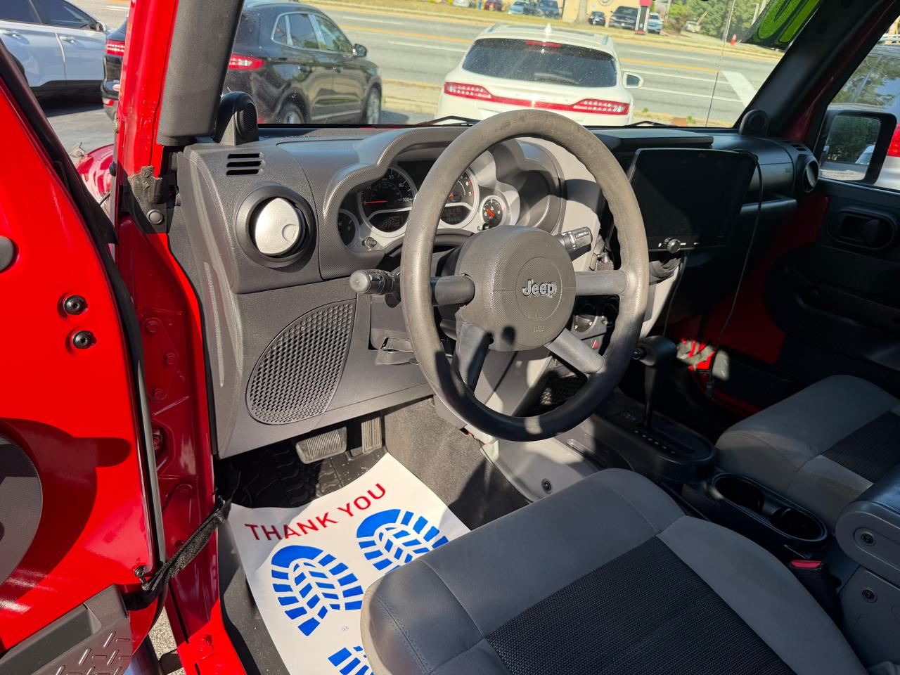 Jeep Wrangler Unlimited Sport RWD 2010