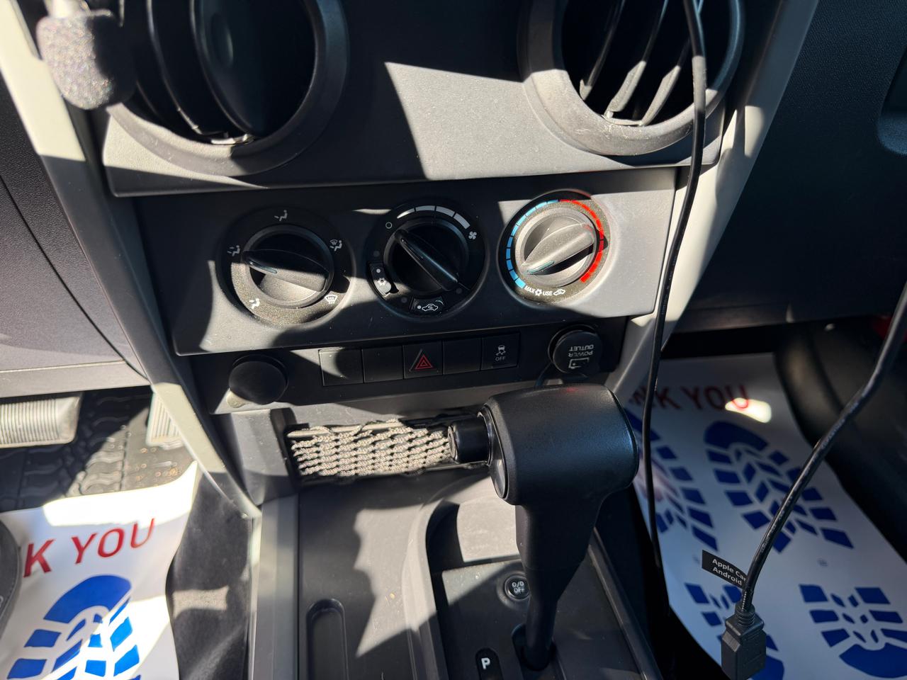 Jeep Wrangler Unlimited Sport RWD 2010