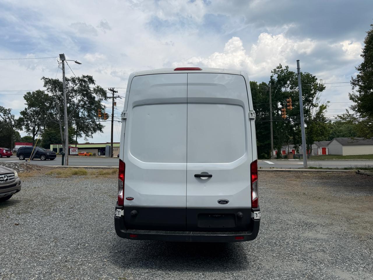 Ford Transit 350 Van High Roof w/Sliding Pass. 148-in. WB EL 2015