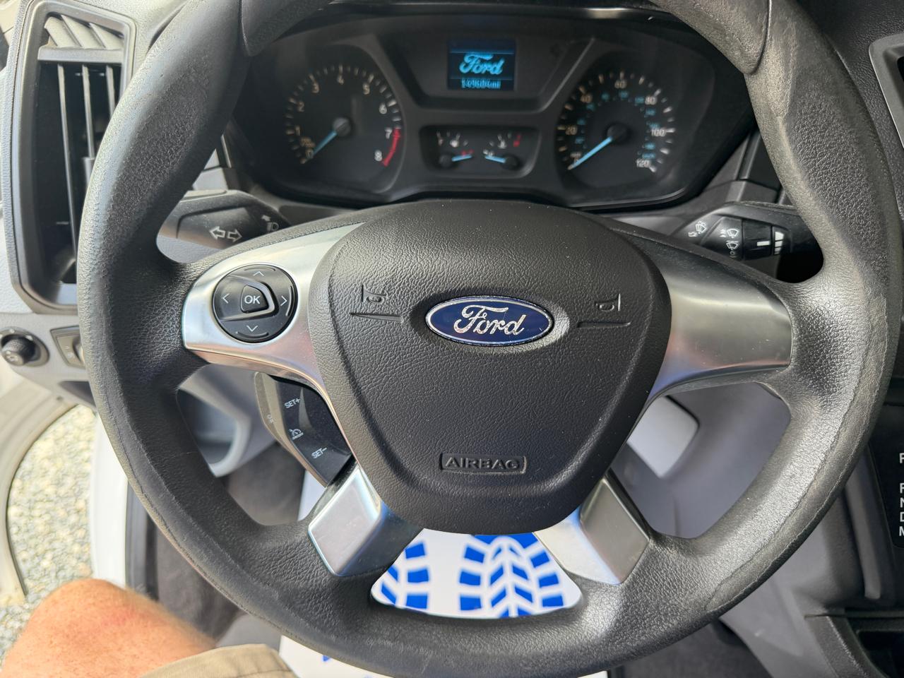 Ford Transit 350 Van High Roof w/Sliding Pass. 148-in. WB EL 2015