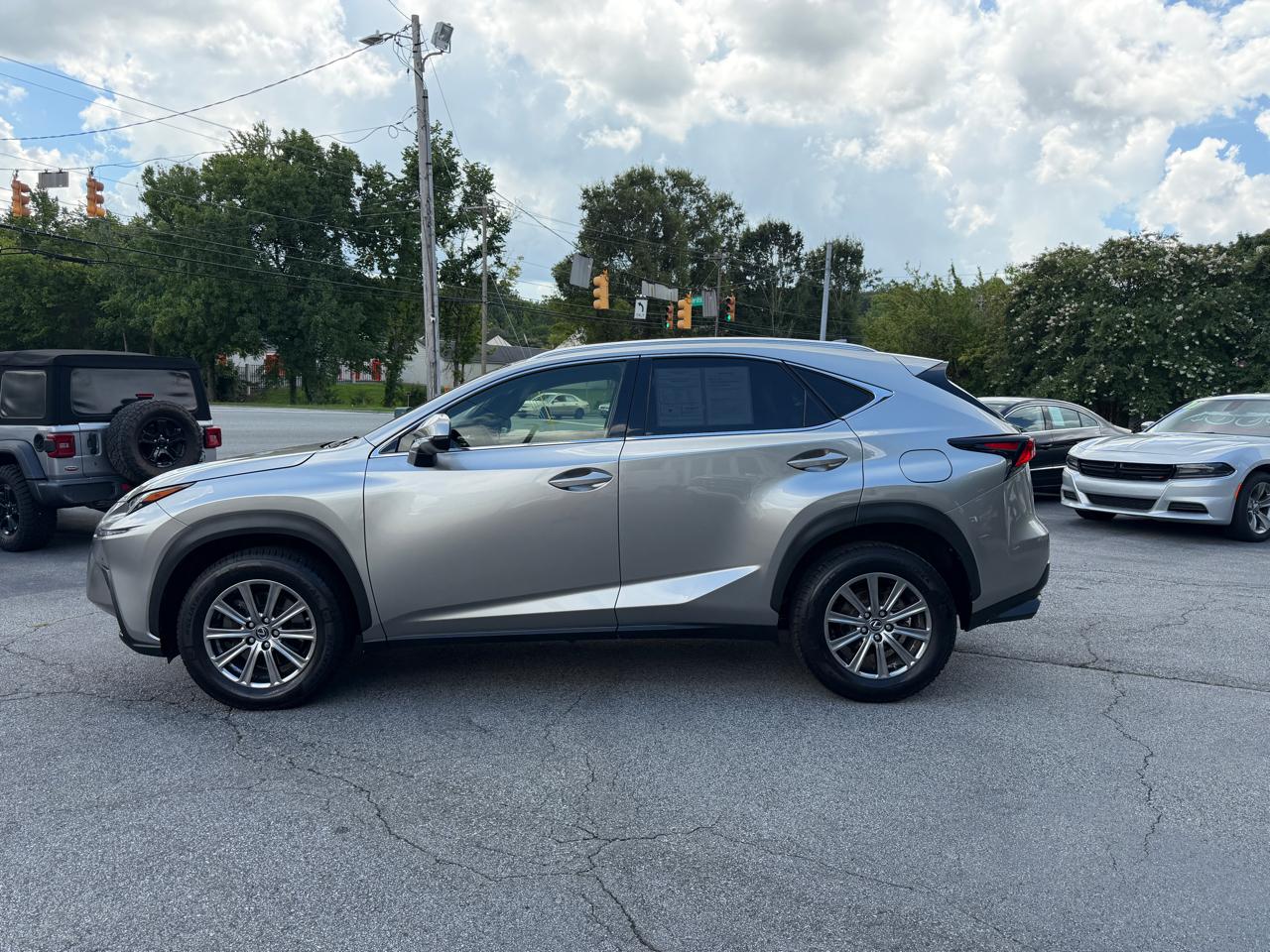 Lexus NX 300  2019