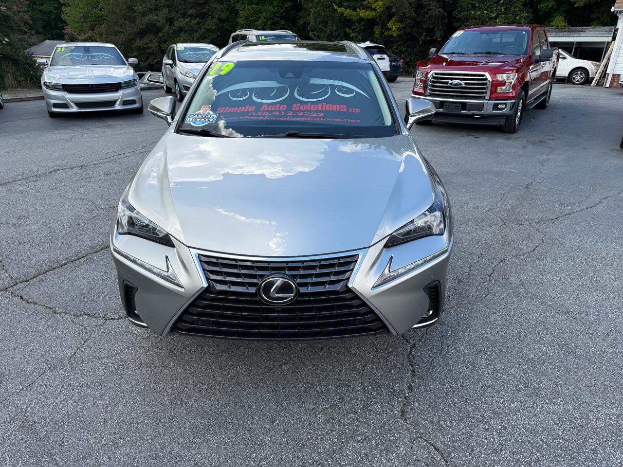 Lexus NX 300  2019