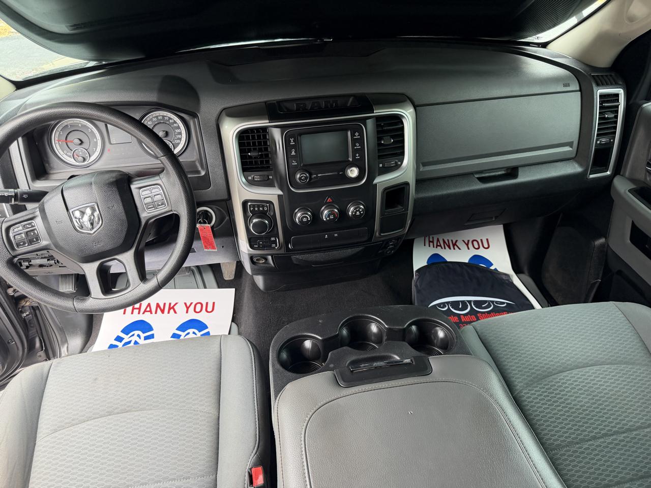 RAM 1500 4WD Quad Cab 140.5" SLT 2017