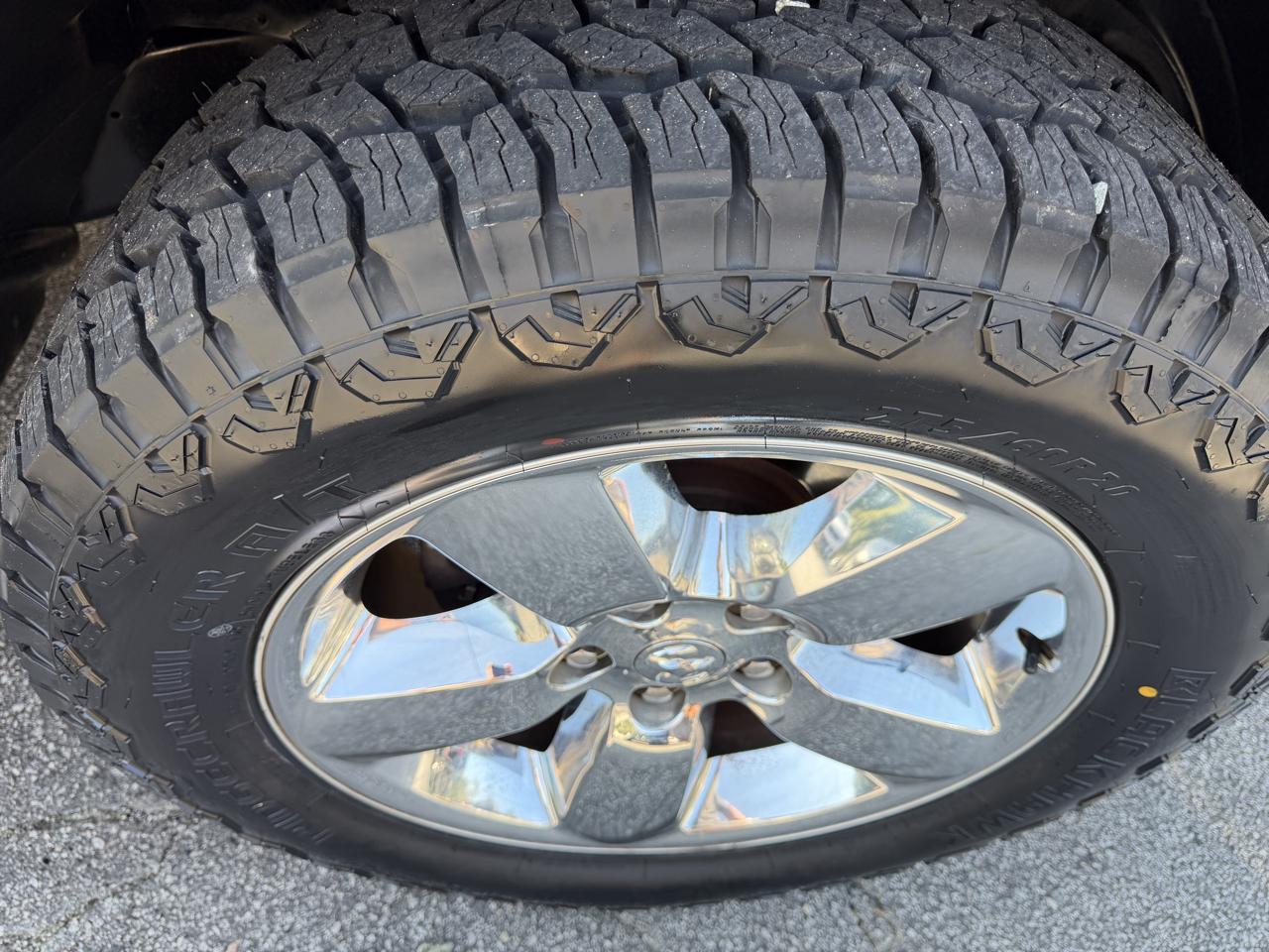 RAM 1500 4WD Crew Cab 149" SLT 2014
