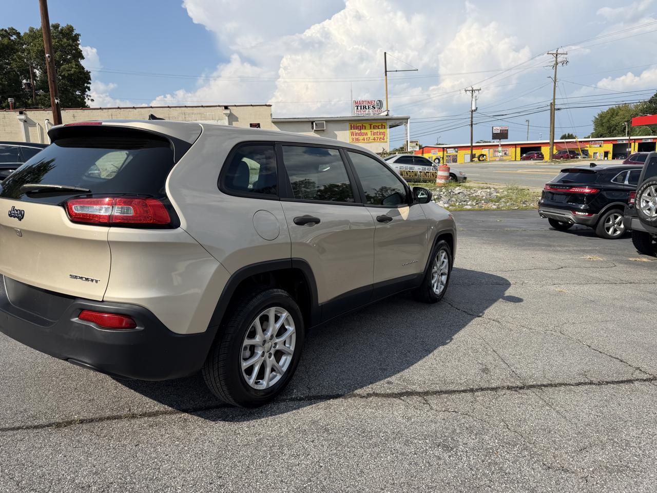 Jeep Cherokee Sport FWD 2015