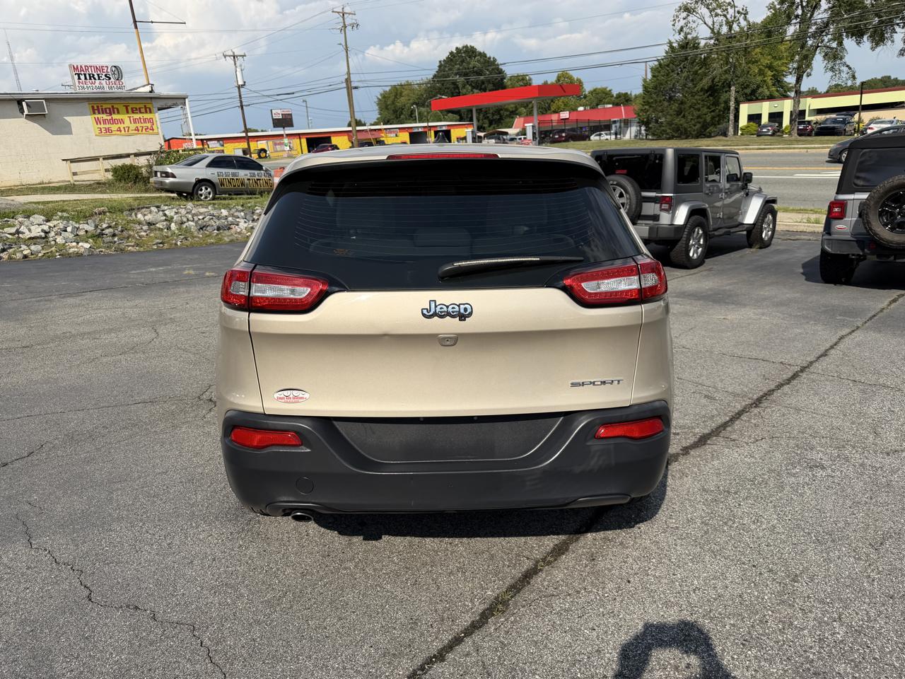 Jeep Cherokee Sport FWD 2015