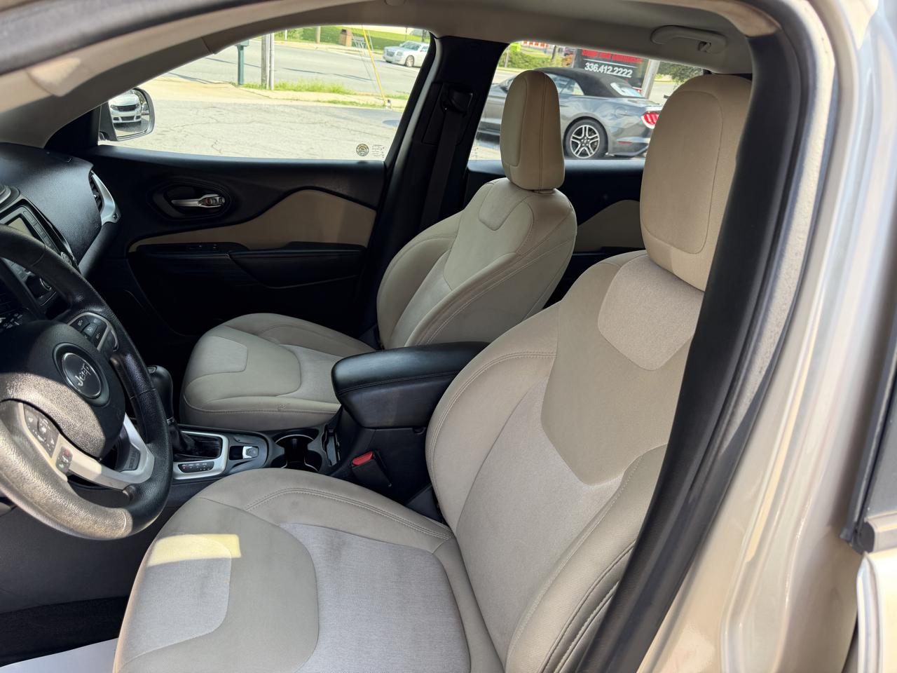 Jeep Cherokee Sport FWD 2015