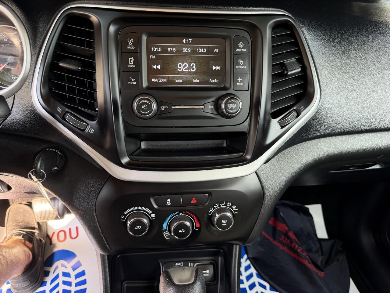 Jeep Cherokee Sport FWD 2015
