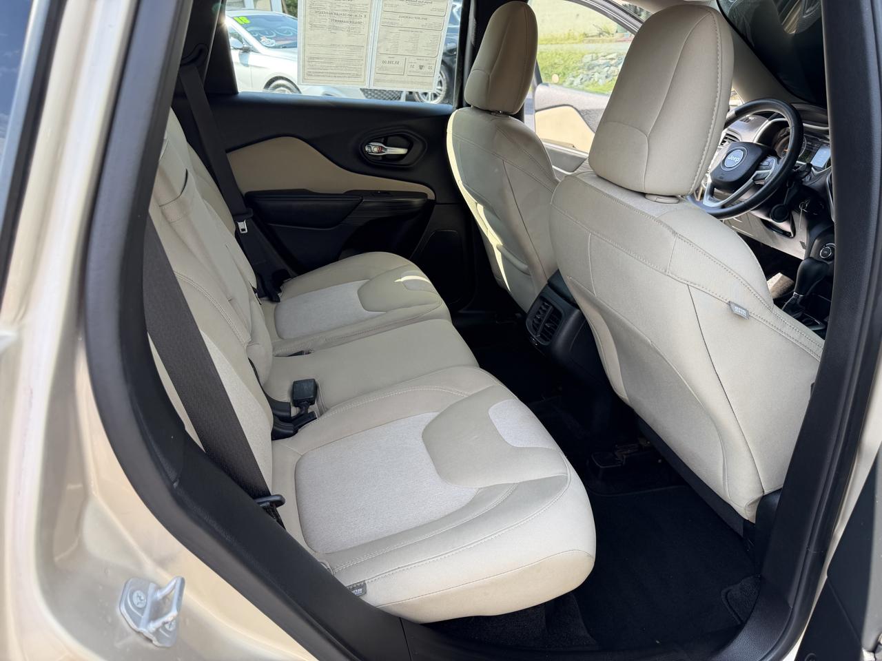 Jeep Cherokee Sport FWD 2015