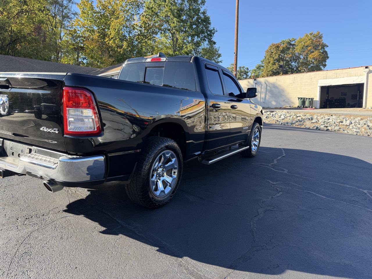 RAM 1500 Big Horn Quad Cab 4WD 2021