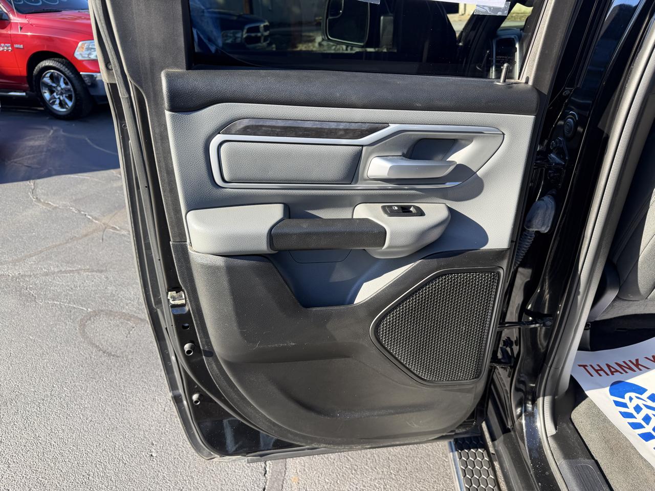 RAM 1500 Big Horn Quad Cab 4WD 2021