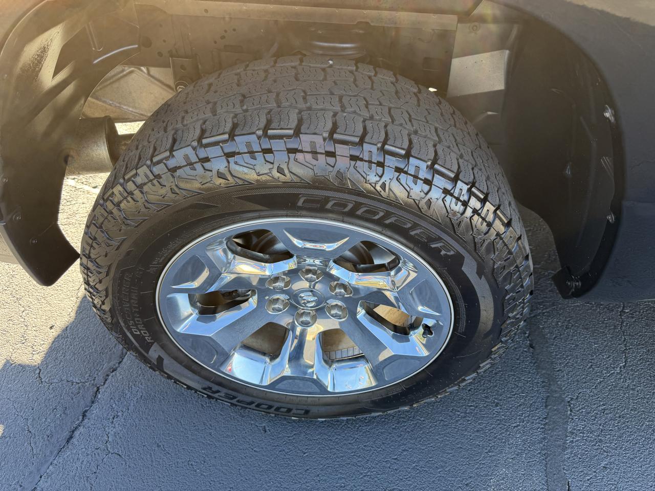 RAM 1500 Big Horn Quad Cab 4WD 2021