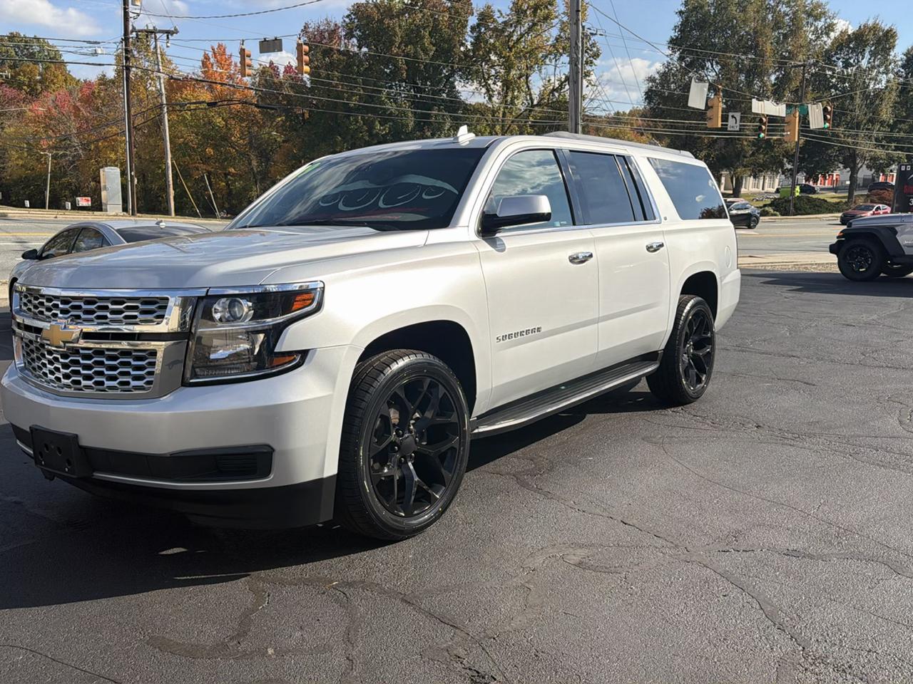 Chevrolet Suburban LT 4WD 2019